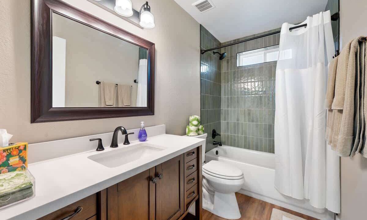 Photo of Bathroom in Prescott Valley Units