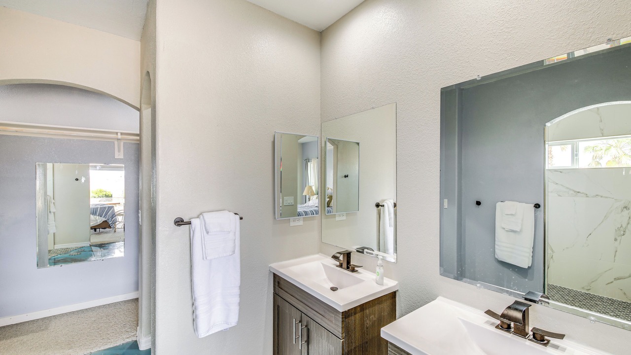 Photo of Bathroom in Sunridge Estates