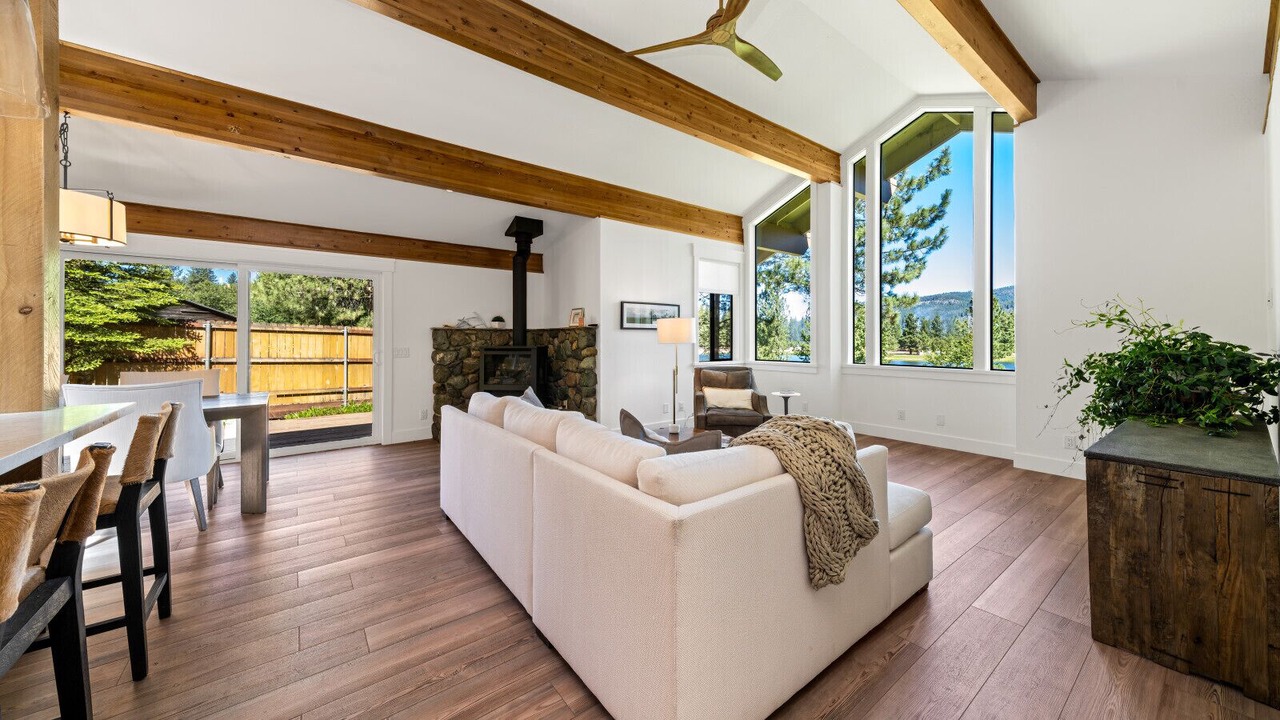 Photo of Bedroom in Graeagle