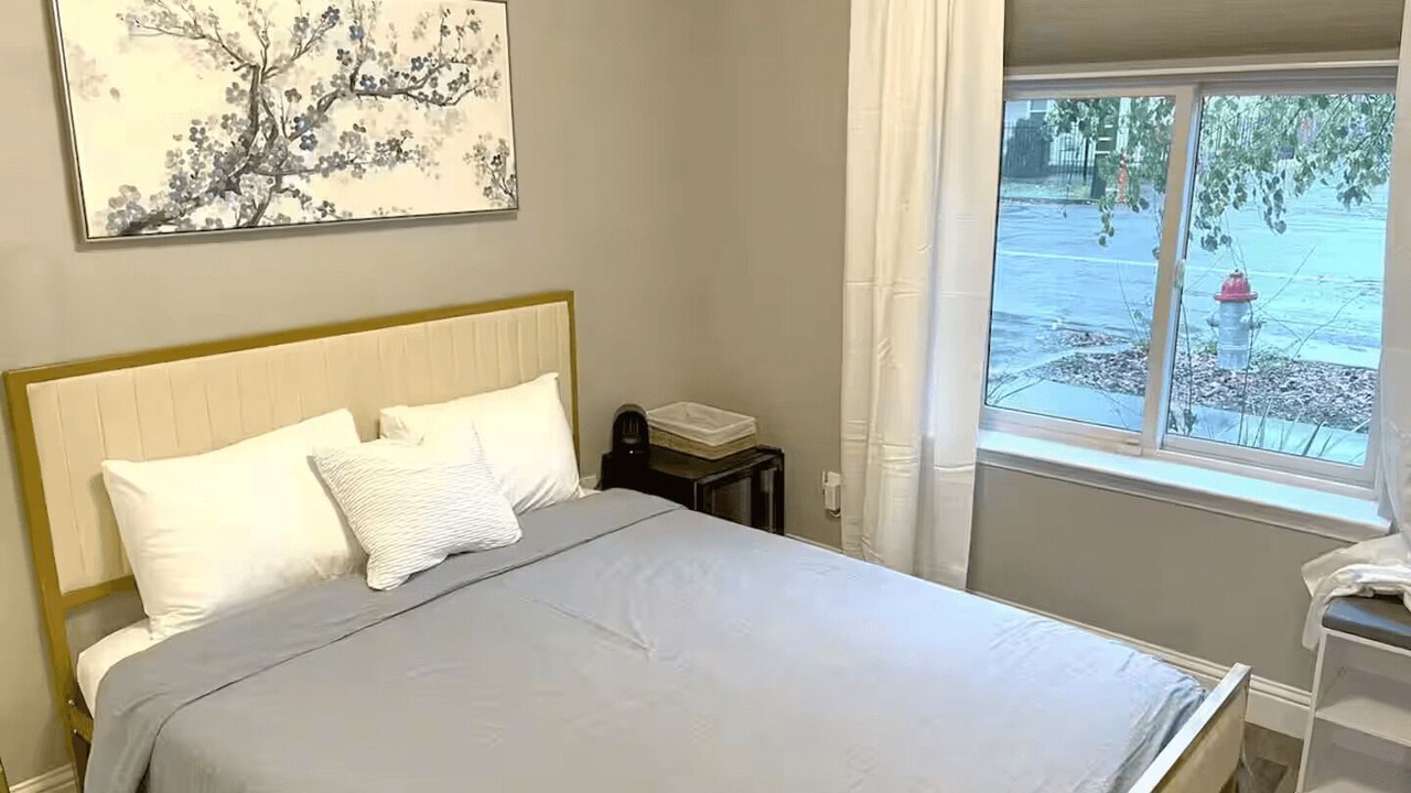 Photo of Bedroom in Downtown Sacramento