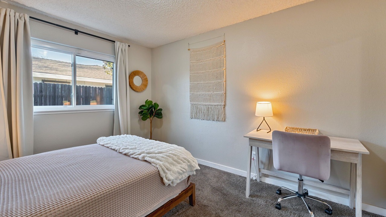 Photo of Bedroom in South Natomas