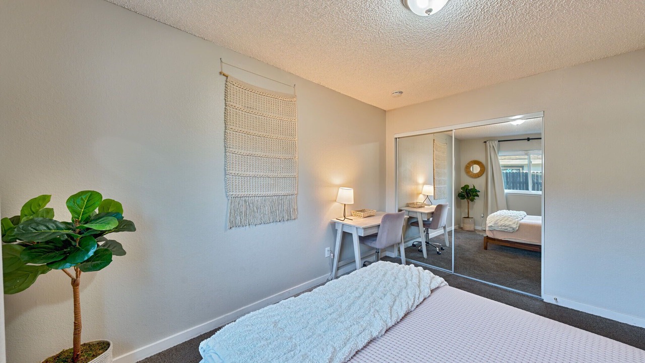 Photo of Bedroom in South Natomas