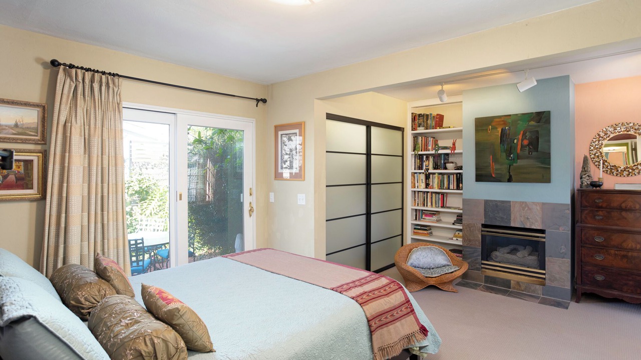 Photo of Bedroom in Shell Beach