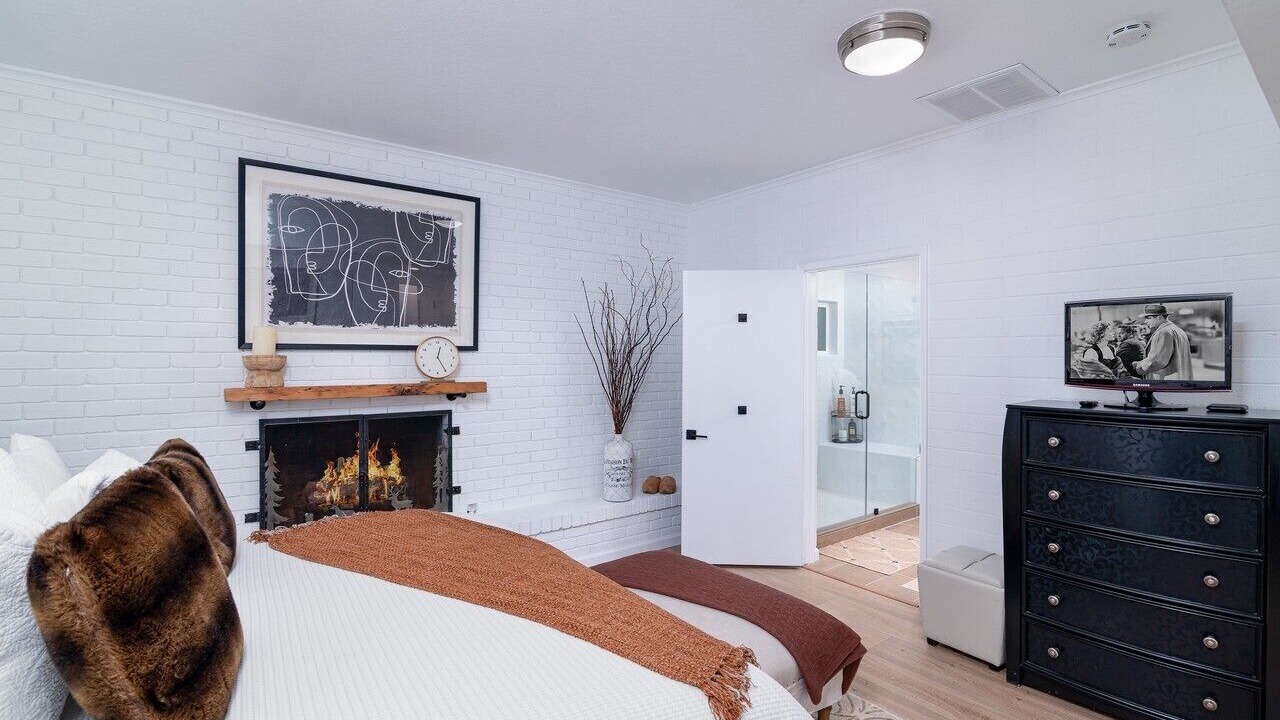 Photo of Bedroom in Skyland