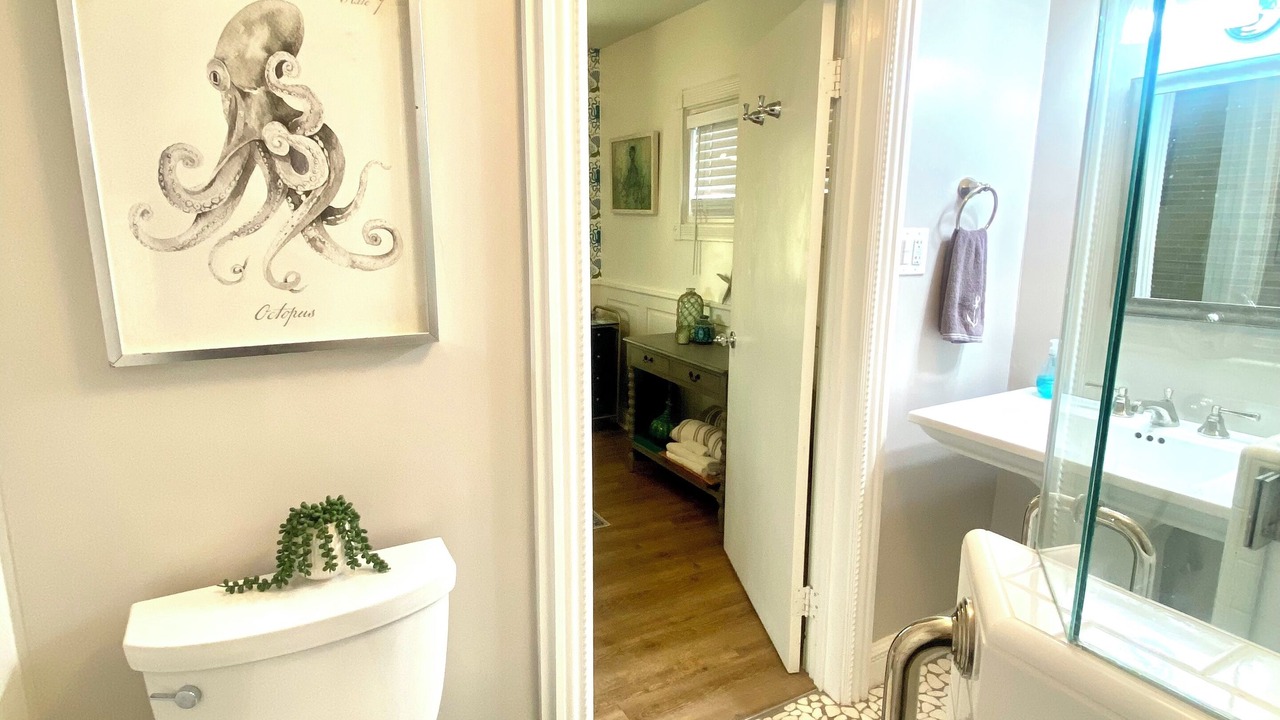 Photo of Bathroom in Laguna Beach