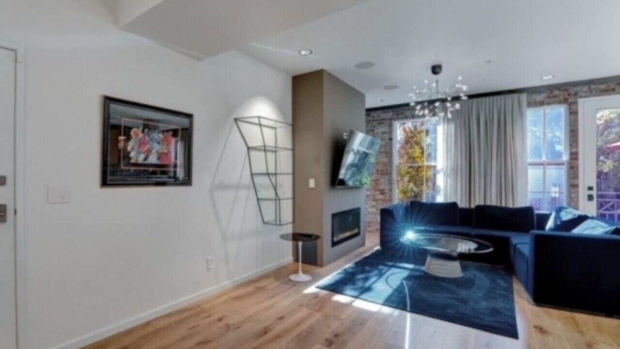 Photo of Livingroom in Corbett - Terwilliger - Lair Hill