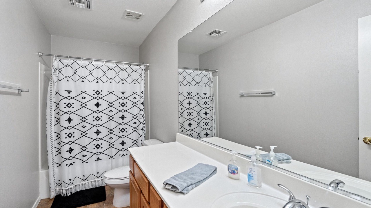 Photo of Bathroom in Royal Ranch