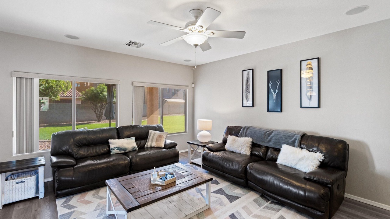 Photo of Livingroom in Royal Ranch