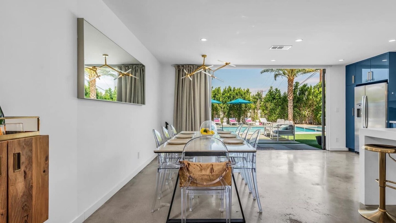 Photo of Outdoor in Racquet Club West
