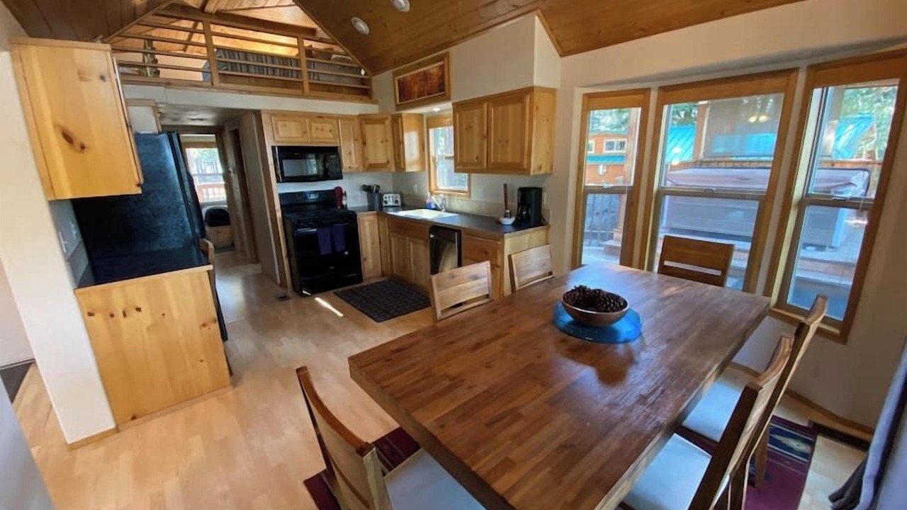 Photo of Bedroom in Ashland