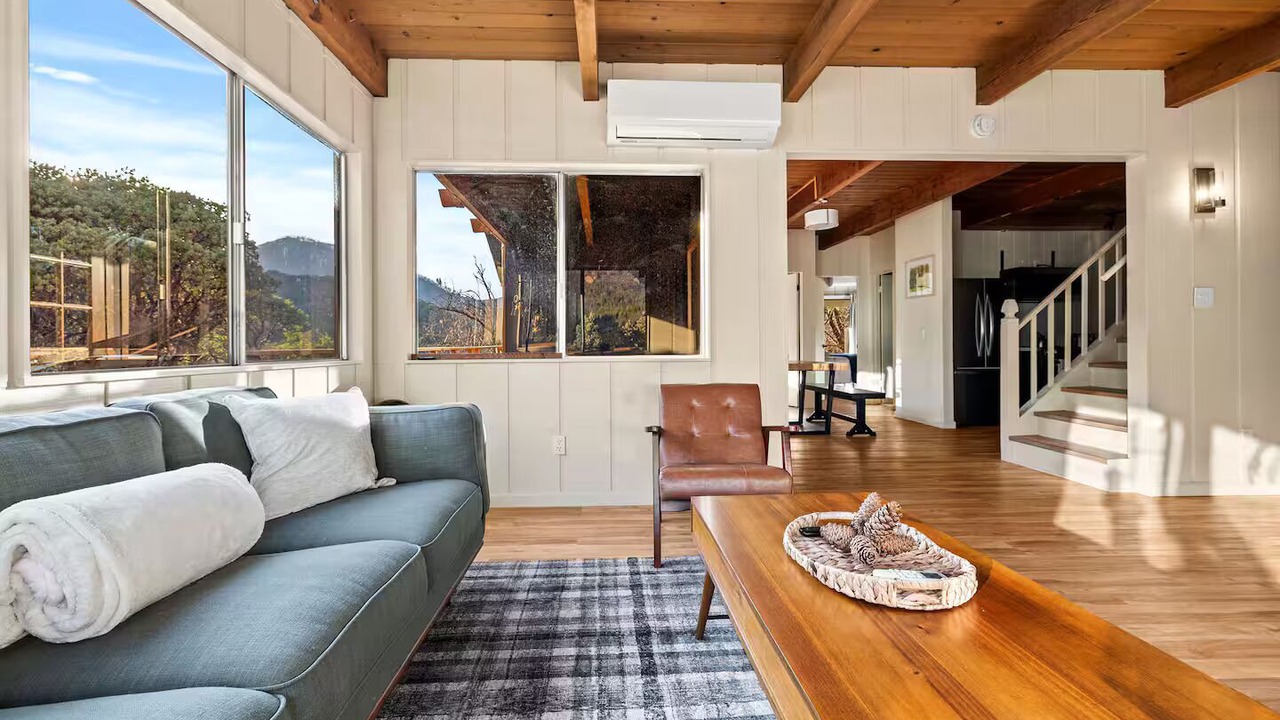 Photo of Livingroom in Camp Nelson
