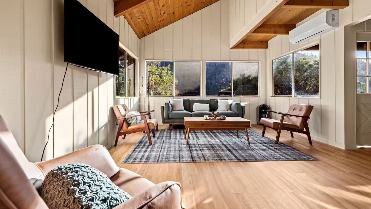 Photo of Livingroom in Camp Nelson