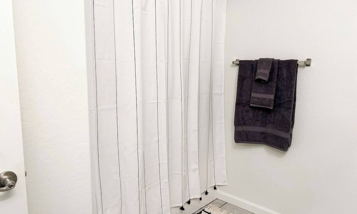 Photo of Bathroom in Prescott Valley Units