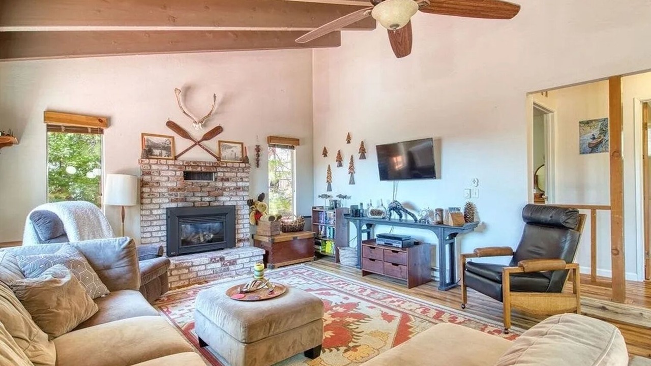 Photo of Livingroom in Long Barn