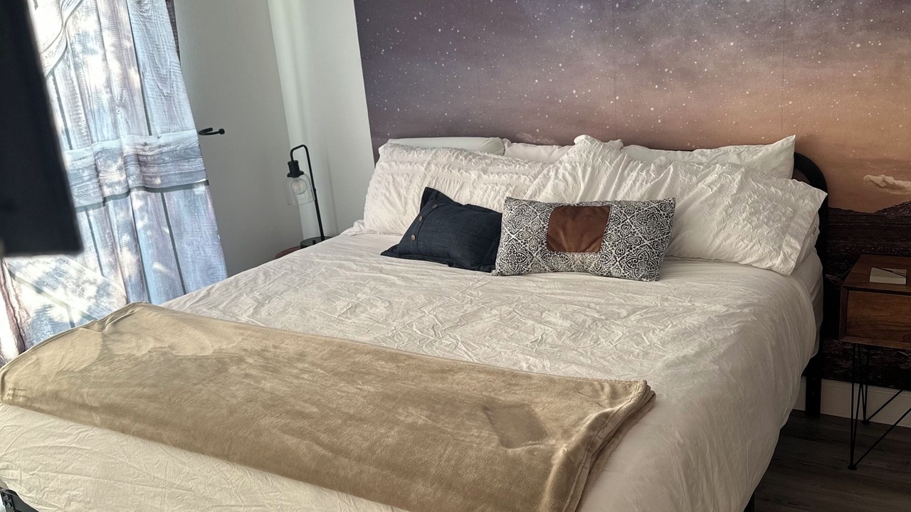 Photo of Bedroom in Scottsdale Estates Nine