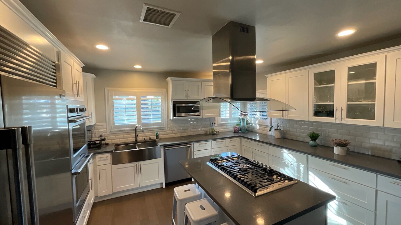 Photo of Kitchen in The Plaza