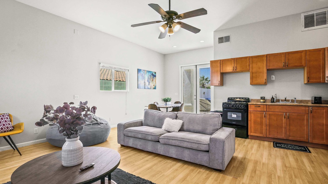 Photo of Livingroom in Bermuda Dunes
