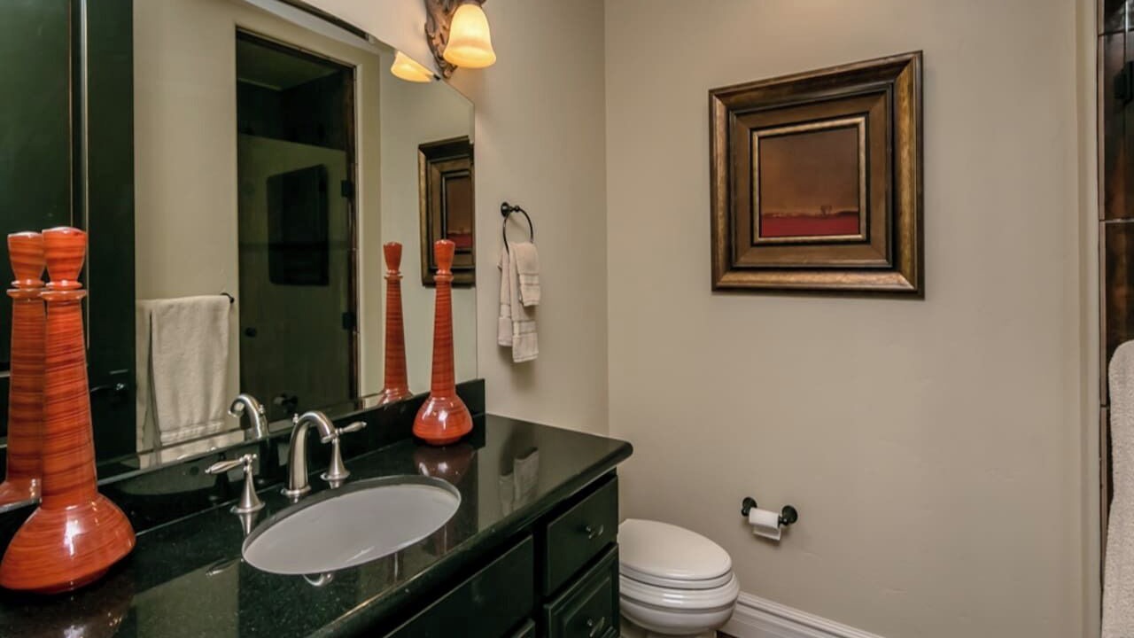 Photo of Bathroom in Parker Strip