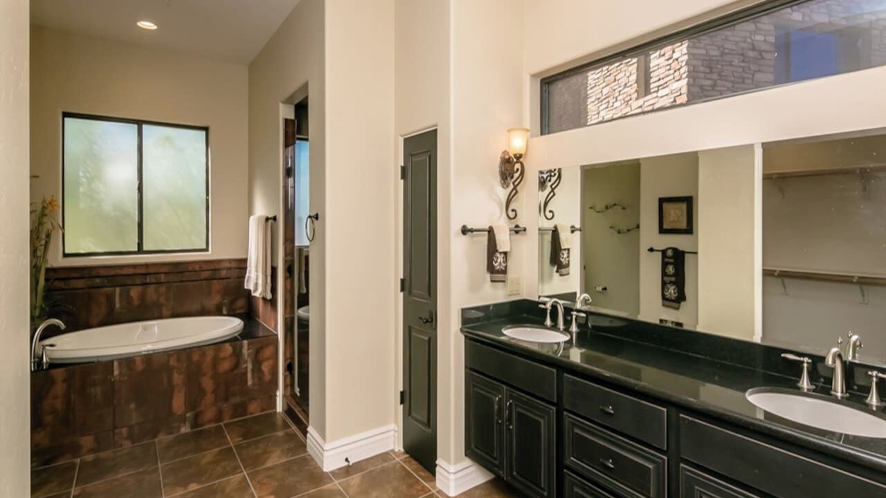Photo of Bathroom in Parker Strip