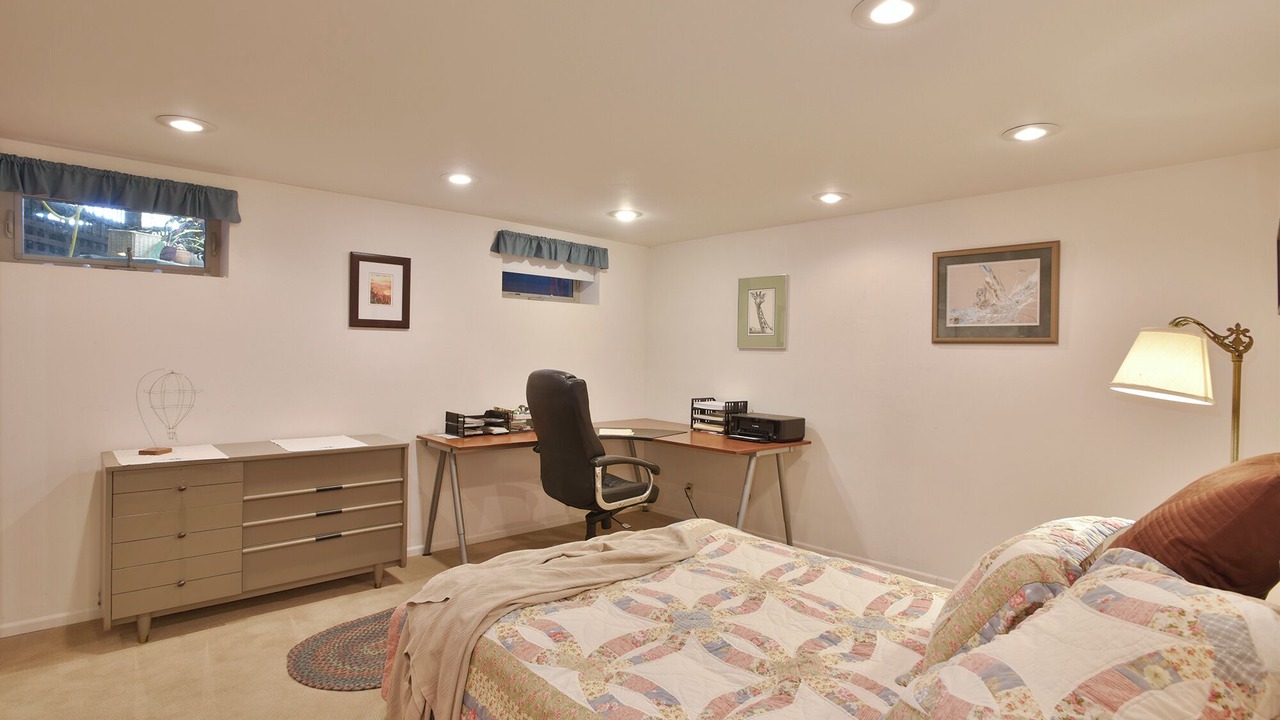 Photo of Bedroom in Dunsmuir