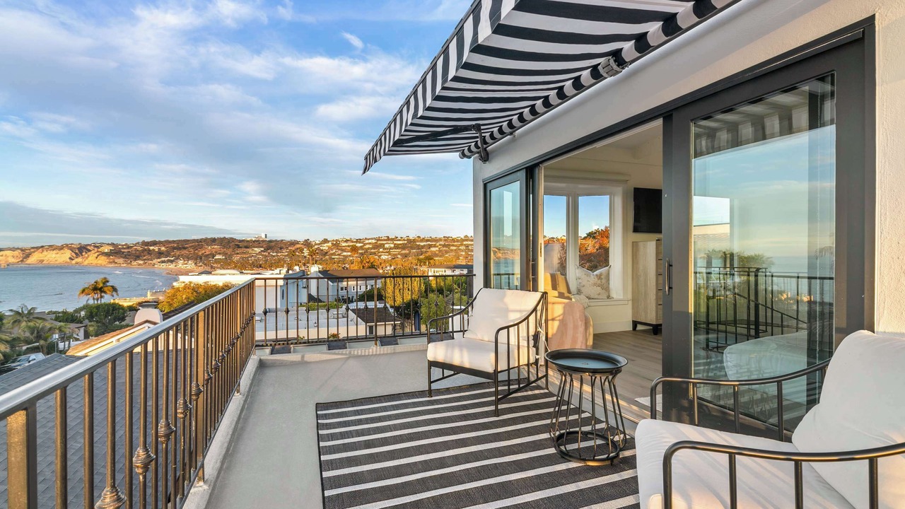 Photo of Patio Balcony in La Jolla Shores