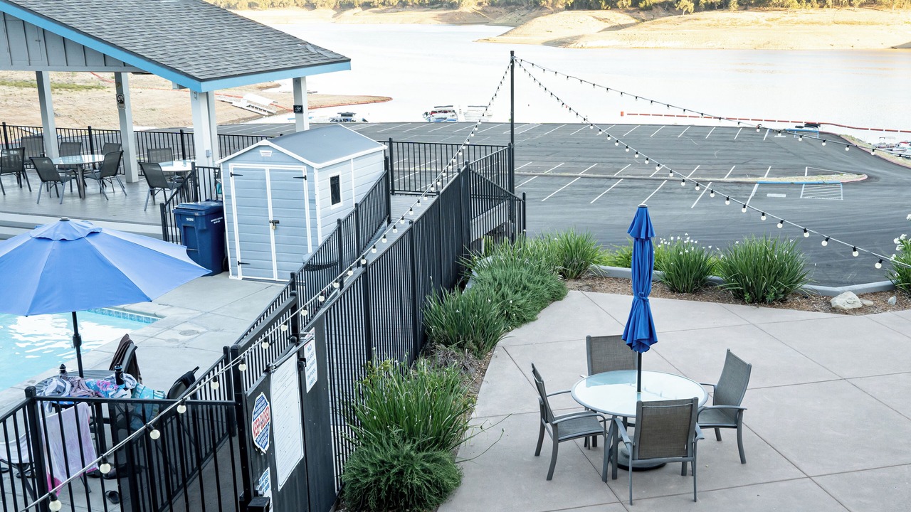 Photo of Outdoor in Oak Shores