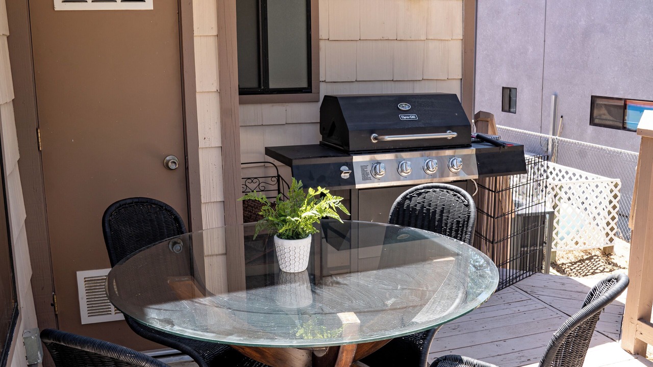 Photo of Outdoor in Oak Shores