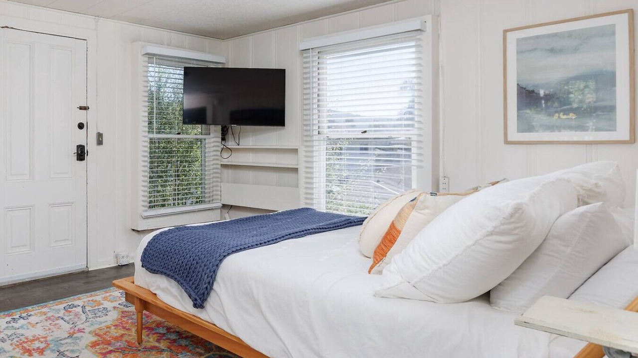 Photo of Bedroom in Avila Beach