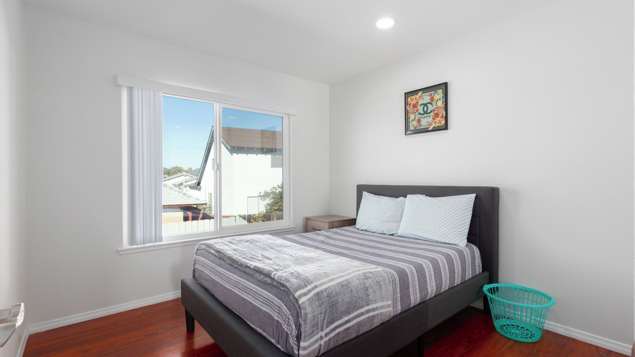 Photo of Bedroom in Mira Mesa