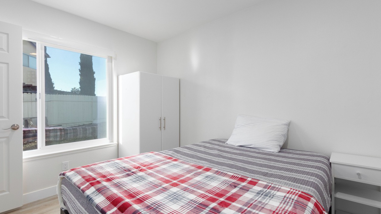 Photo of Bedroom in Mira Mesa