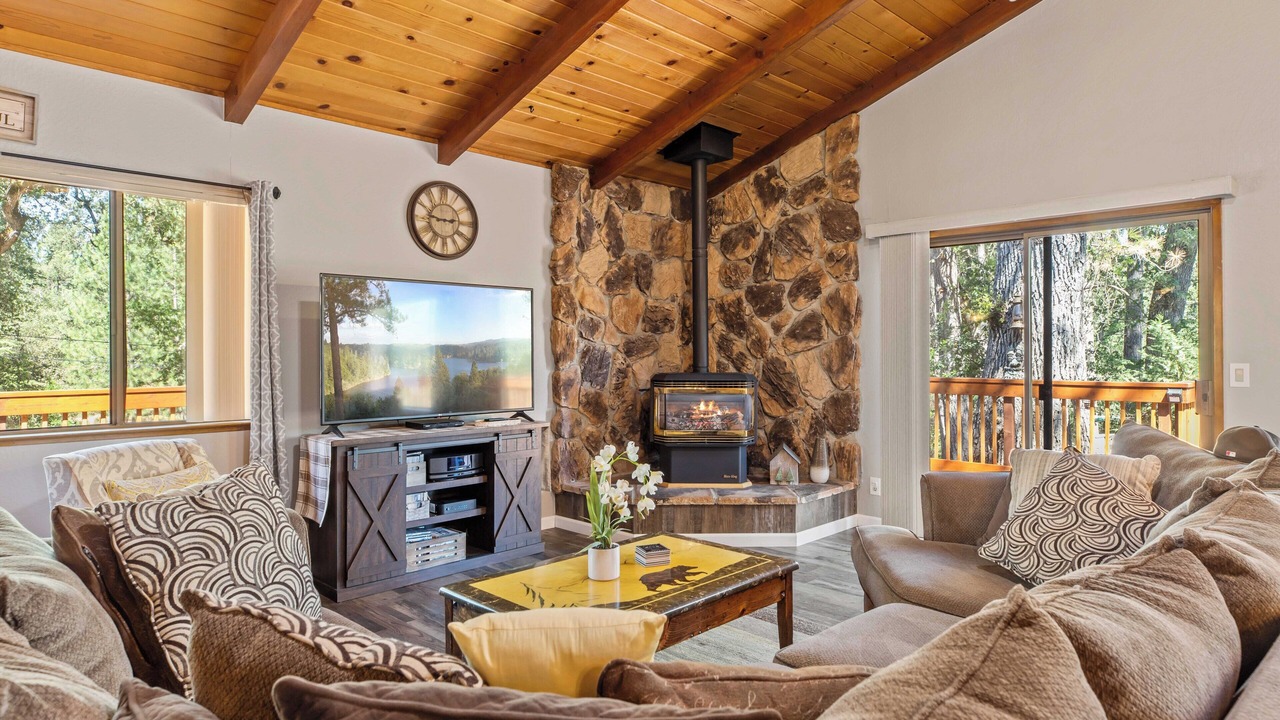 Photo of Livingroom in Groveland