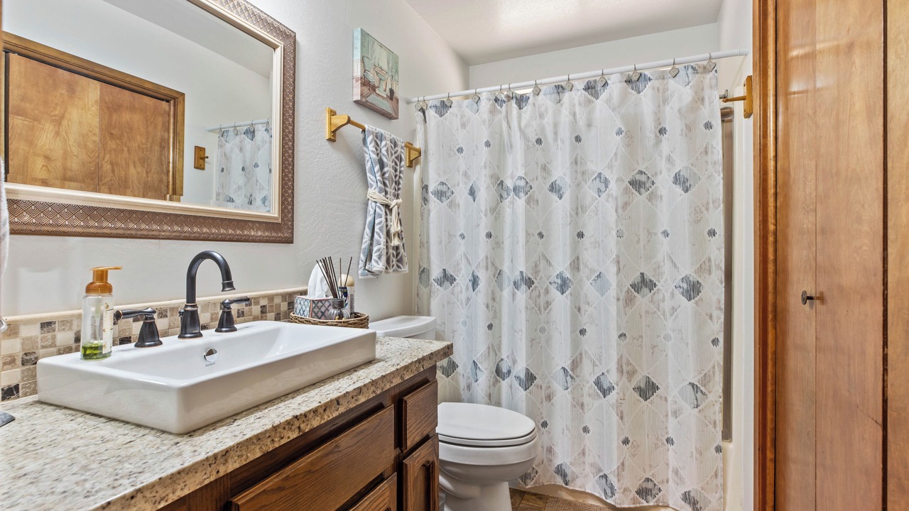 Photo of Bathroom in Groveland