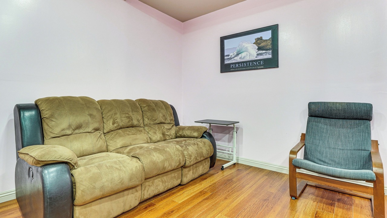 Photo of Livingroom in Castro Valley