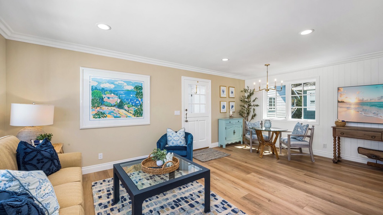 Photo of Livingroom in Newport Beach