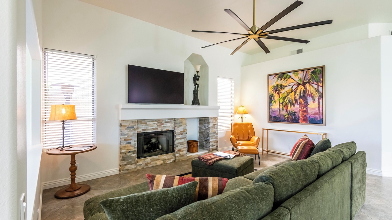 Photo of Livingroom in Cathedral City