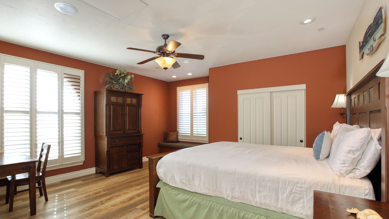 Photo of Bedroom in Downtown