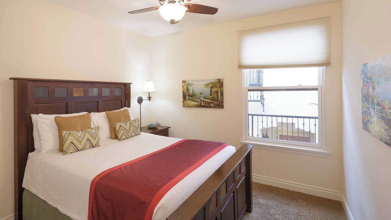 Photo of Bedroom in Downtown