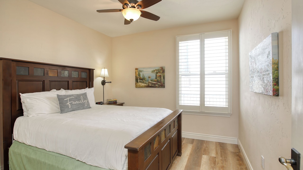 Photo of Bedroom in Downtown