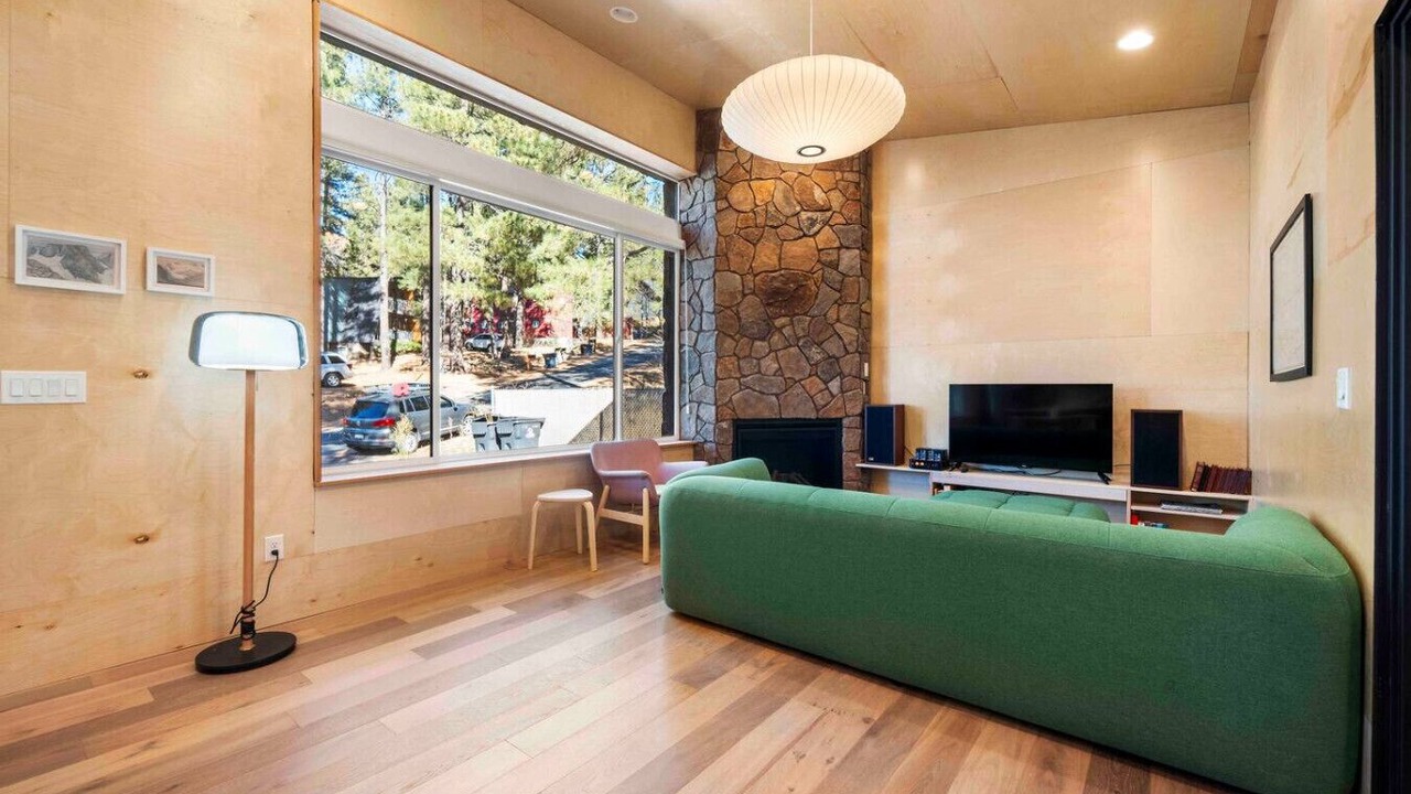 Photo of Livingroom in Mountainaire