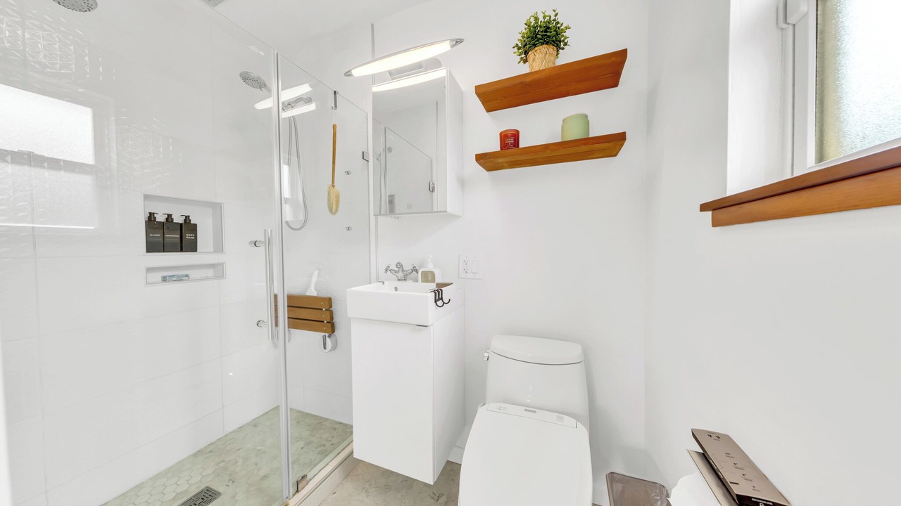 Photo of Bathroom in Southwestern Sacramento