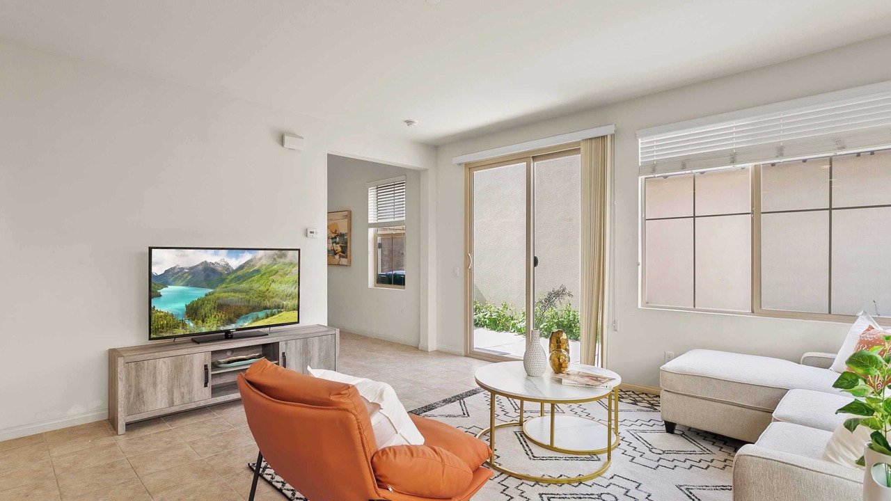 Photo of Livingroom in Portola Springs