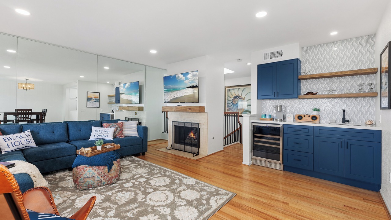 Photo of Livingroom in Del Mar Heights