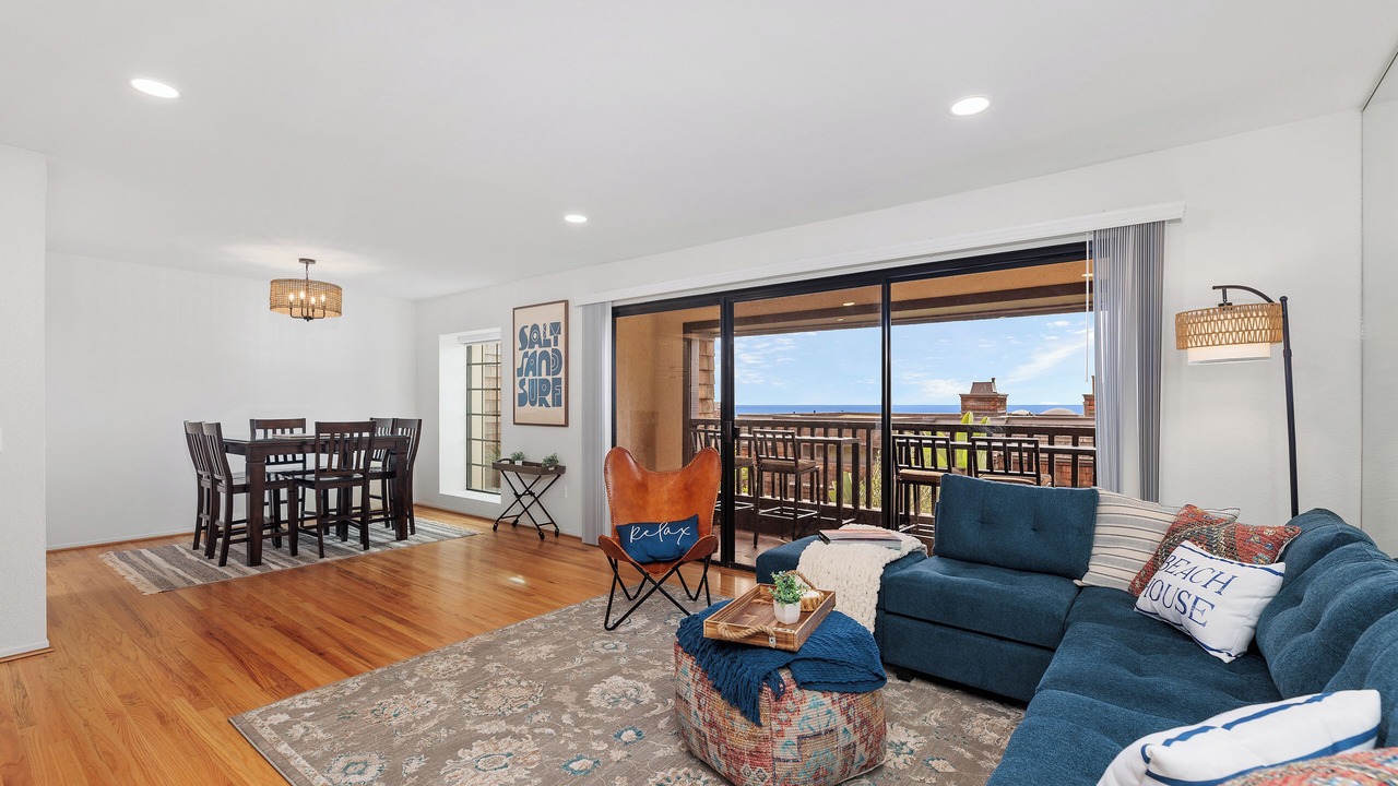 Photo of Livingroom in Del Mar Heights