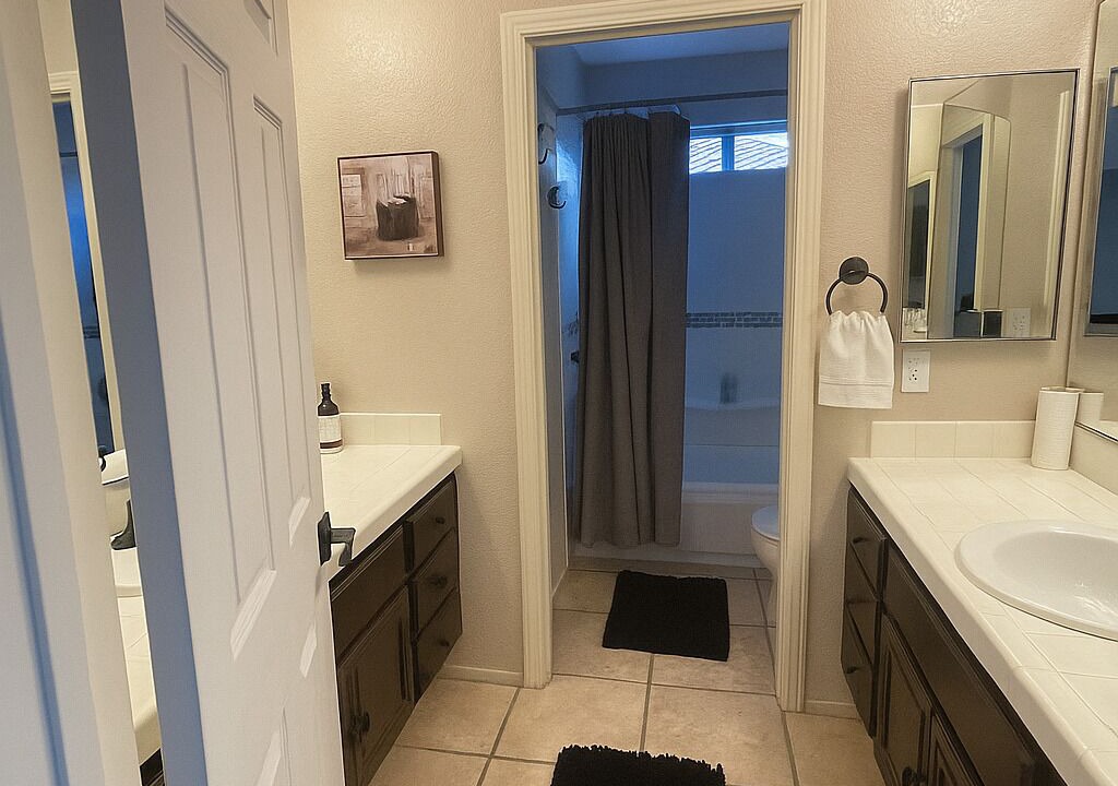 Photo of Bathroom in Ivey Ranch - Rancho Del Oro