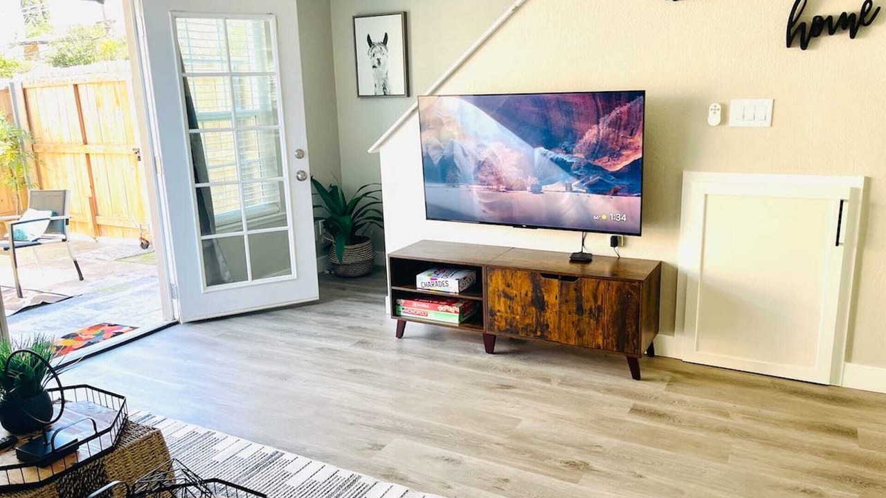 Photo of Livingroom in Foothill Farms