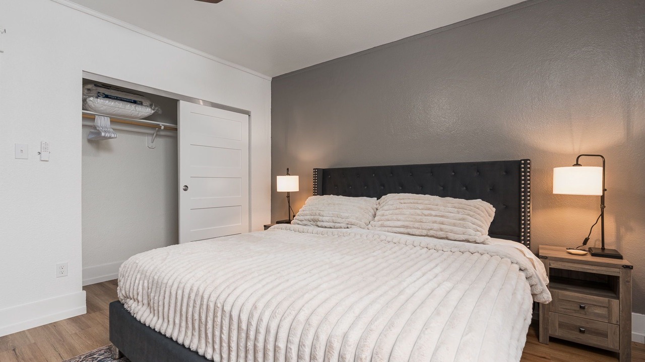 Photo of Bedroom in Midtown