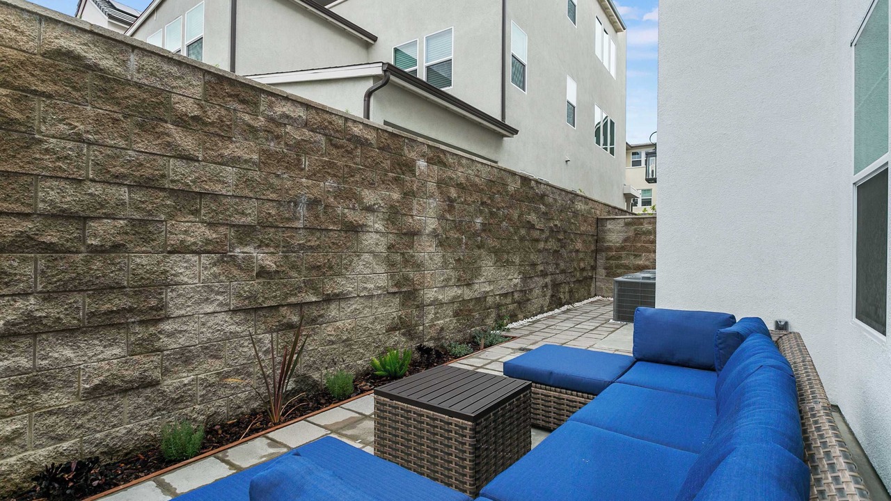 Photo of Patio Balcony in Foothill Ranch