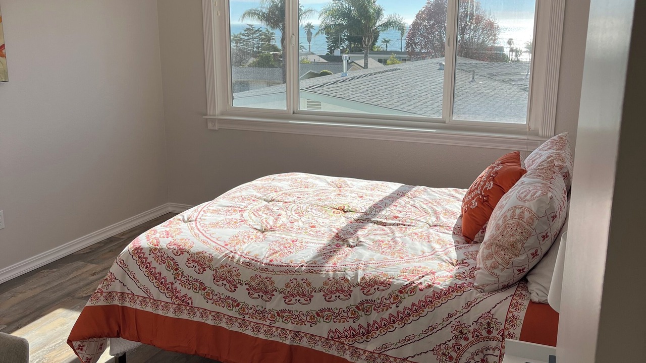 Photo of Bedroom in Pismo Beach