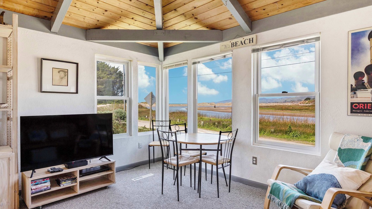 Photo of Livingroom in Salmon Creek
