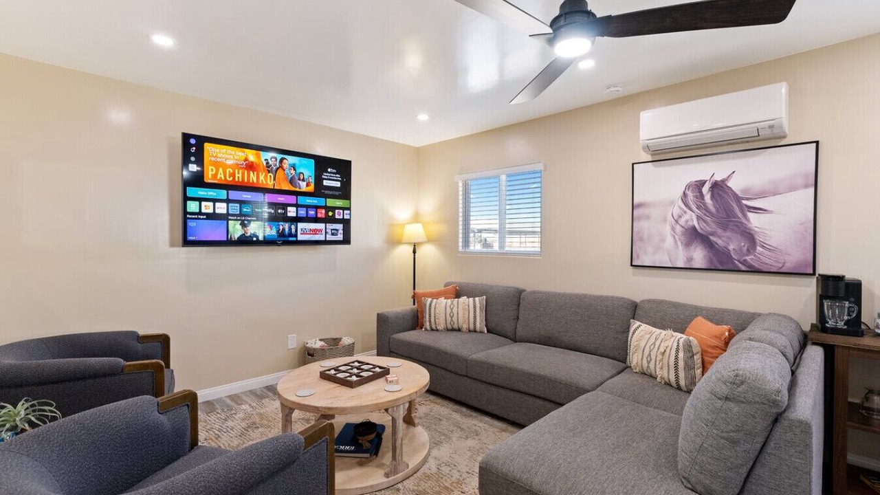 Photo of Livingroom in Templeton